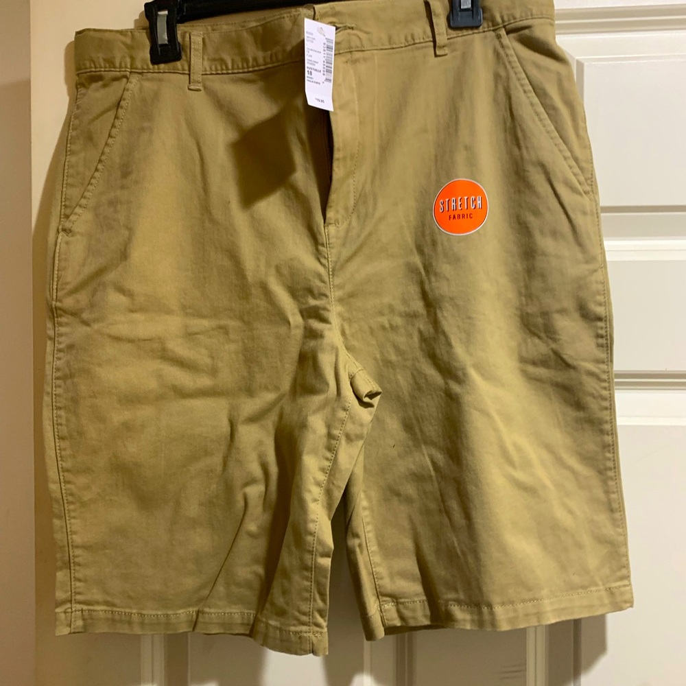 12 Pairs Khaki shorts size 18 husky with adjustable tab